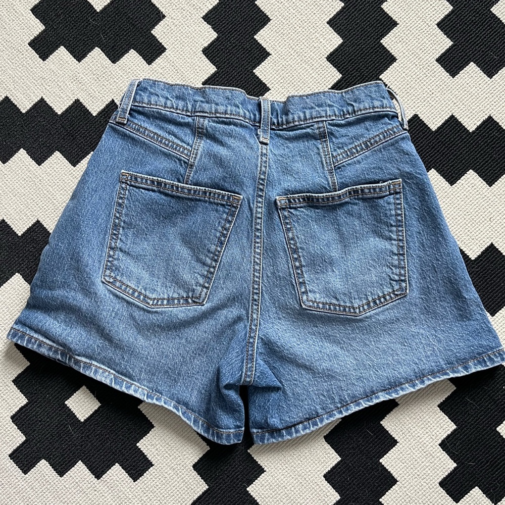 Mom shorts - Picture 3 of 3